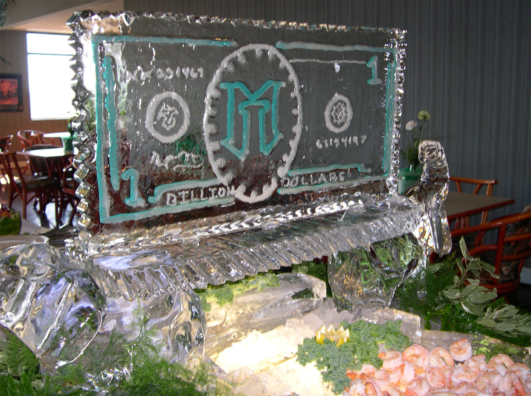 An ice sculpture representing Illinois Mutual’s one-billionth dollar in celebration of exceeding $1 billion in admitted assets.